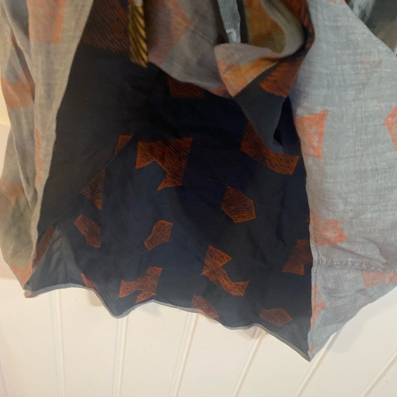 Billy Reid Chambray and Red Murphy Geo-Print Short Sleeve Sport Shirt - Picture 8 of 10